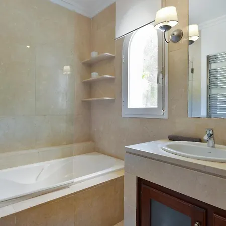 Cunsey Villa *