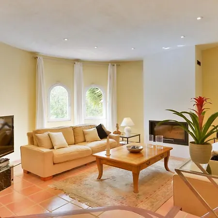 Cunsey Villa *